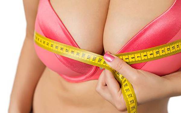 巨乳缩小手术的风险大吗(巨乳缩小术后乳房还有弹性)